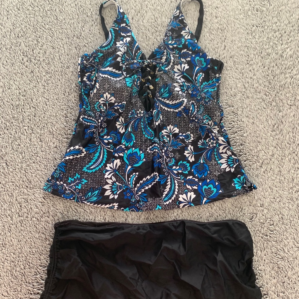 Floral tankini with skirt bottom